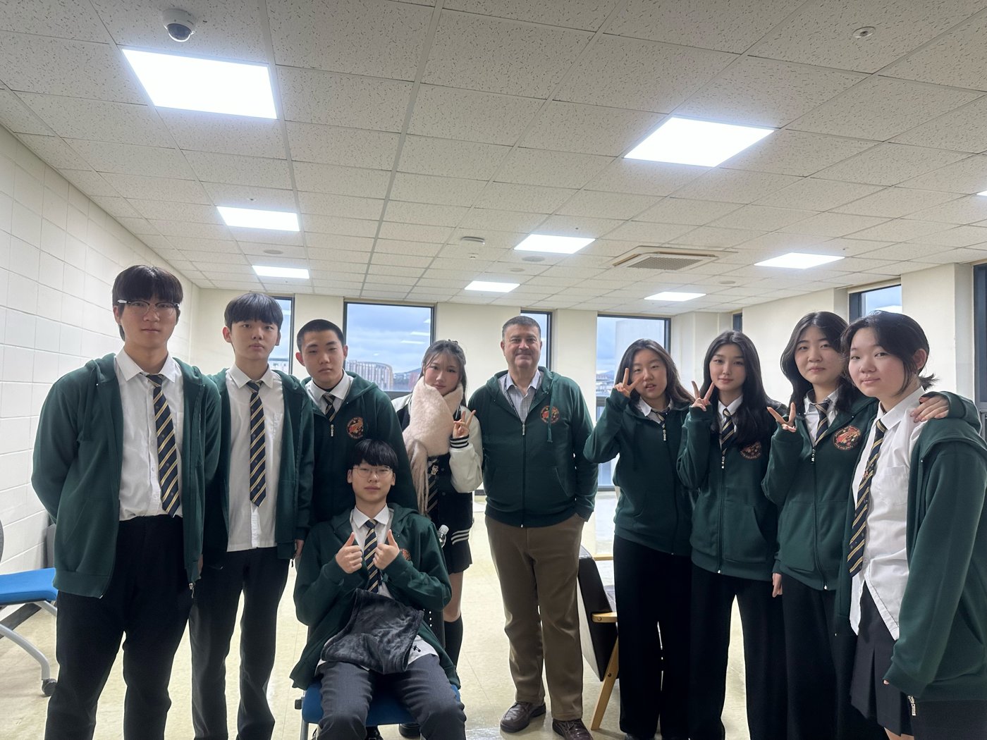 BERA Business Club members with their faculty advisor